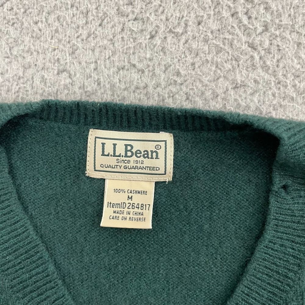LL Bean 100% Cashmere Sweater Vest Men M Green Preppy V-Neck - Picture 3 of 8